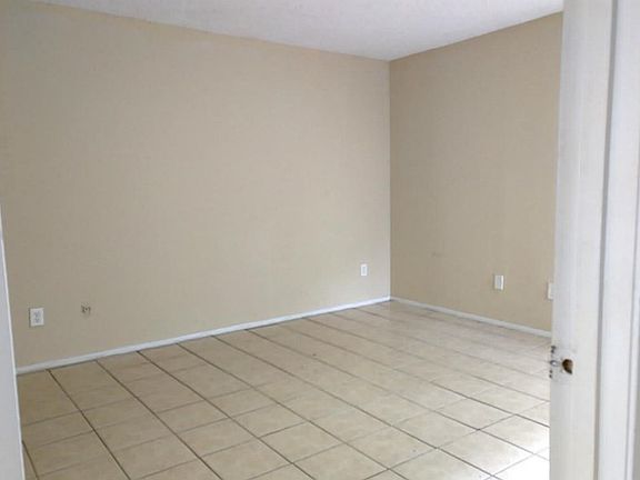 3rd image of 12226 Wild Pine Dr