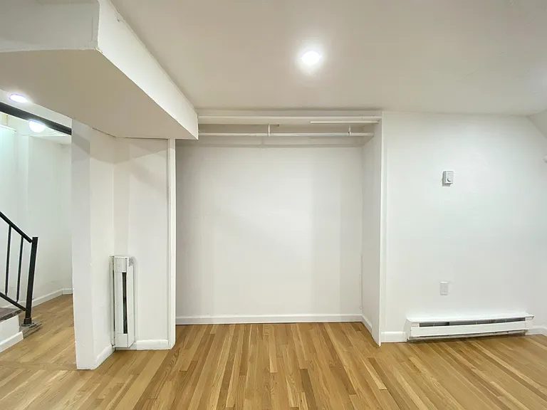 686 Parker St #1 — Photo 6