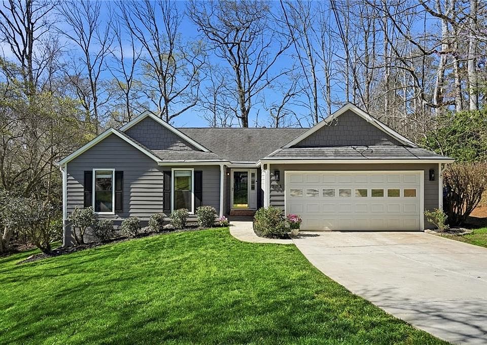 1st image of 804 Riverstone Ln