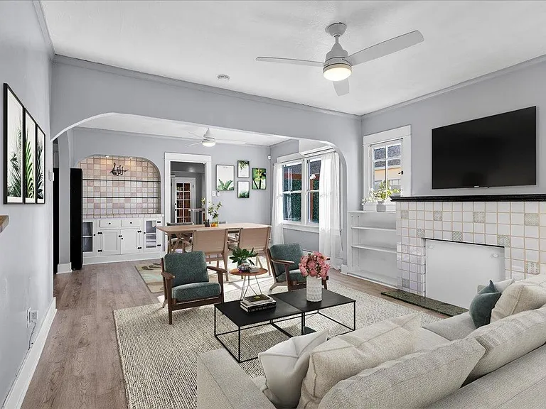 744 Flower Ave — Photo 4