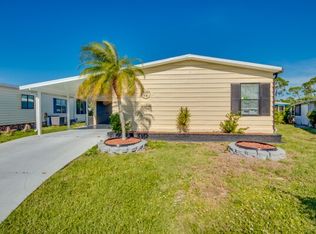 19284 Cedar Crest Ct #7, North Fort Myers, FL 33903