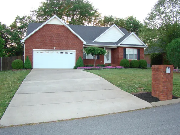 216 Brooklyn Cir, Shelbyville, TN 37160