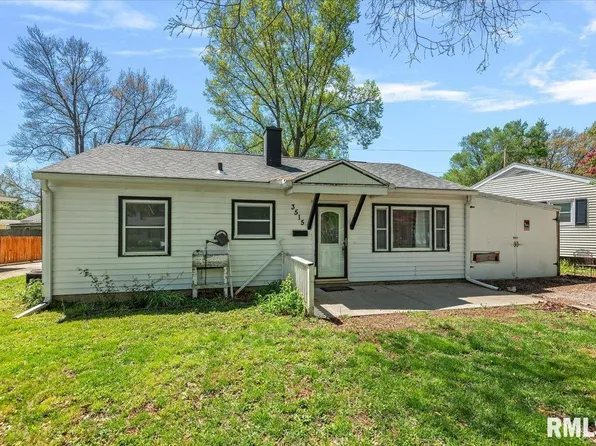 3515 Ivanhoe Dr, Springfield, IL 62703