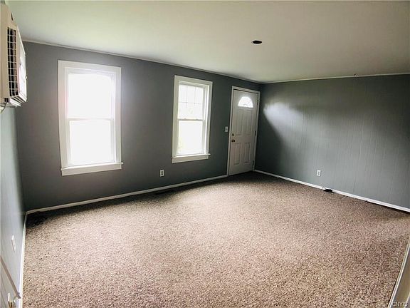 5th image of 7 Redwood Ave