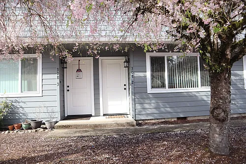 308 SW 1st St Photo 1