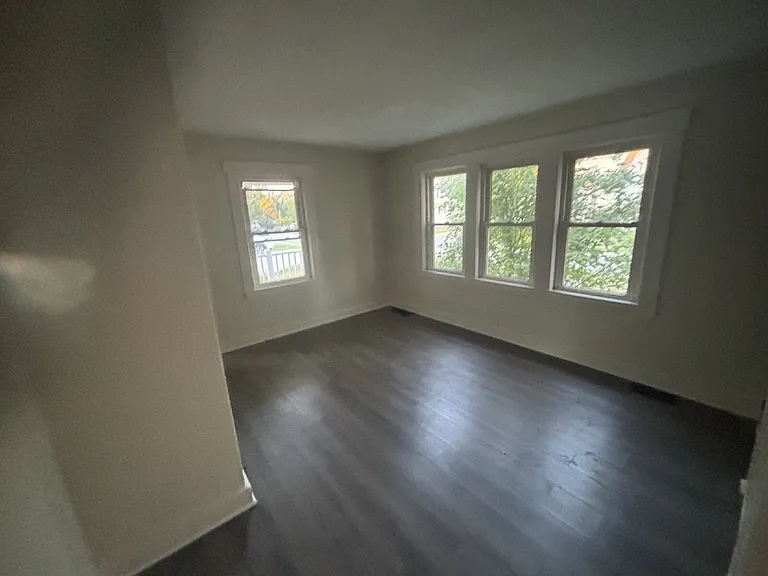 25 Ridgeway Ave — Photo 6
