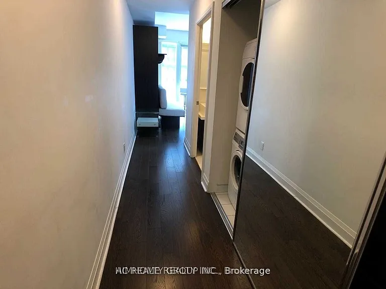 1080 Bay St #707 — Photo 10