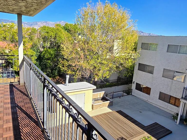 277 Pleasant St #317 — Photo 3