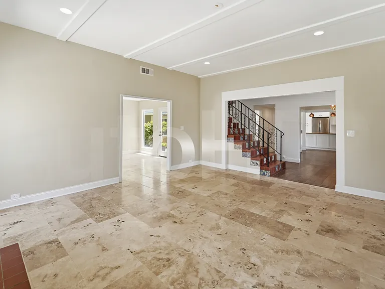 1220 Mandalay Beach Rd — Photo 13