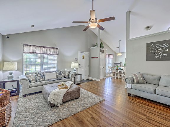 4th image of 134 Caryota Ln