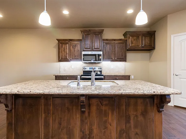 9635 Mossberg St — Photo 9