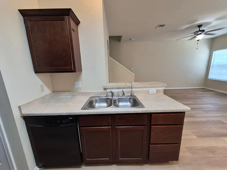 7206 Colina Way — Photo 12