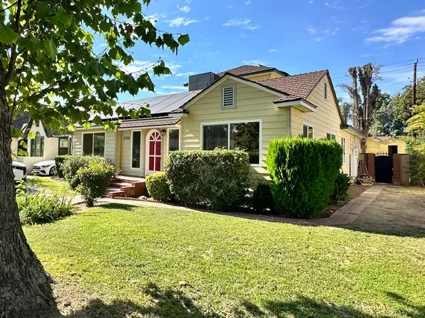 2708 San Emidio St, Bakersfield, CA 93304