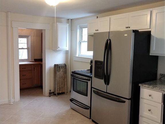 3rd image of 1 Franklin St