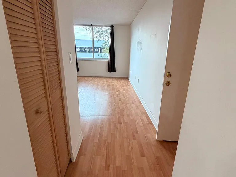 17830 W Dixie Hwy — Photo 19