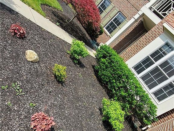 2nd image of 8190 Fairway Dr