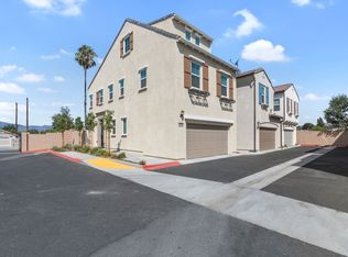 3827 Grant St UNIT 63, Corona, CA 92879