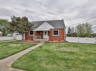 1295 Georgia Ln, Cincinnati, OH 45215