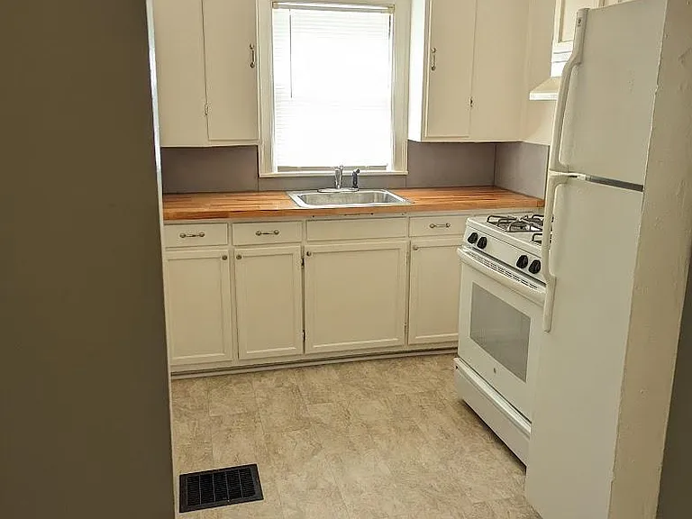 107 Halls Ln #3 — Photo 2
