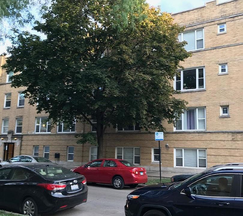 1st image of 3819 W Ainslie St #1