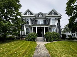 207 E Genesee St APT 3, Fayetteville, NY 13066