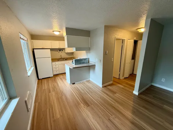 Cathedral Park Apartments, 8820 N Ivanhoe St APT 1, Portland, OR 97203