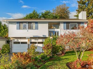 1010 S 244th Pl, Seattle, WA 98198