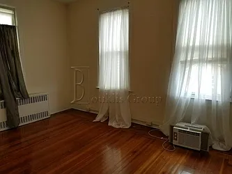 Rented by Bouklis Group