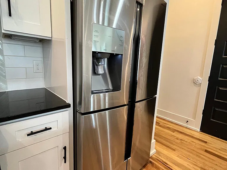 2700 Bronte Ave #B — Photo 12