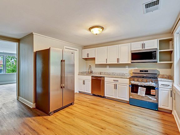 2nd image of 3013 Elizabeth Ave