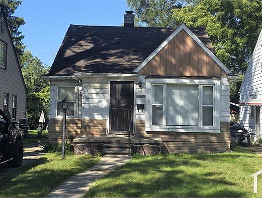 1st image of 18631 Shiawassee Dr