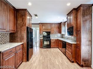 2765 N Grafhill Dr, Mobile, AL 36606