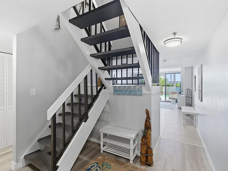 355 S Ocean Dr #106 — Photo 29