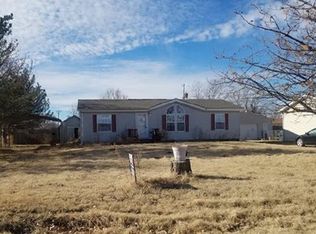 229 S Raymond Dr, Bentley, KS 67016