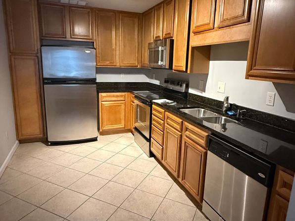 1468 Briarwood Rd NE