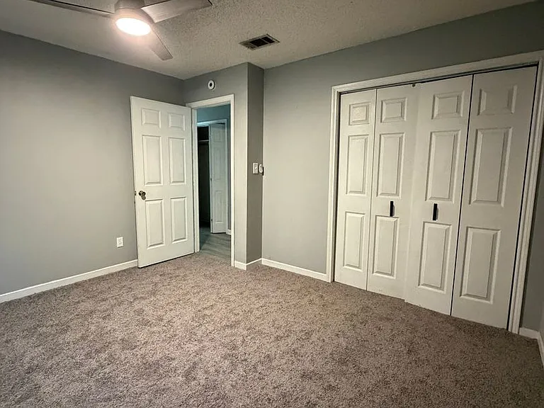 613 N Kinney Ave — Photo 12