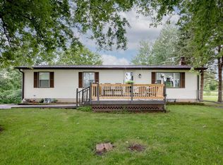 5028 N Dakota Rd, Dakota, IL 61018