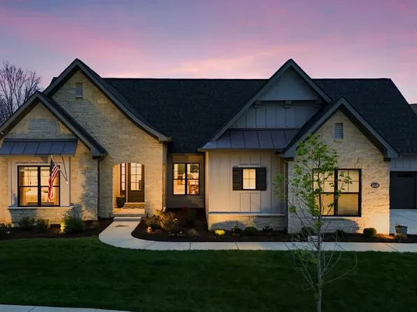 1228 Gooseberry Ln, Chesterfield, MO 63005