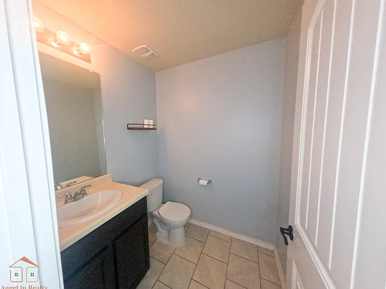 6915 Quantum Loop — Photo 11