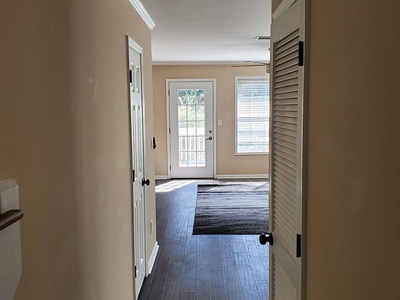 4th image of 5040 Laurel Bridge Dr SE