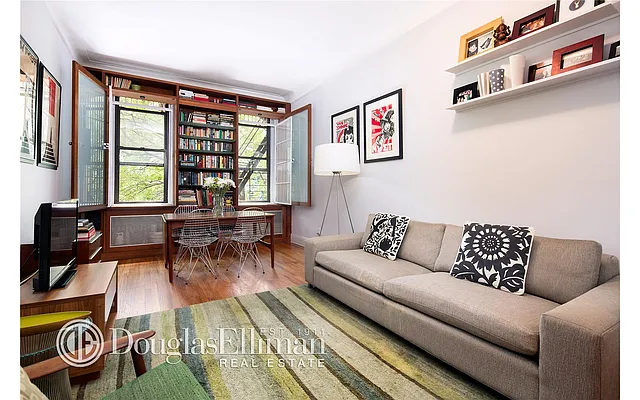 Sold by Douglas Elliman | media 21