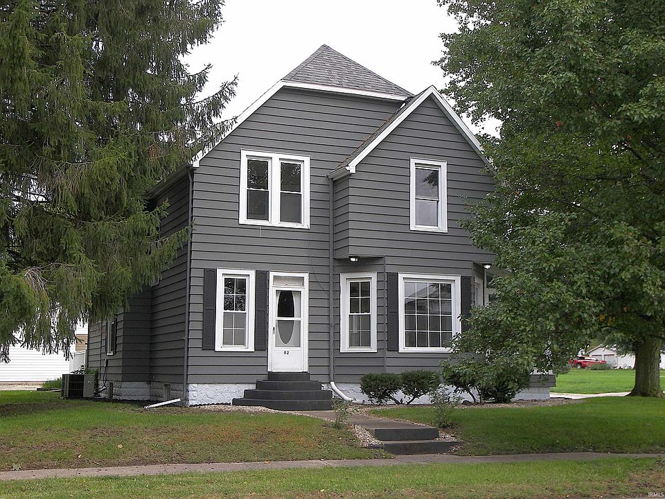 1st image of 402 W Rochester St