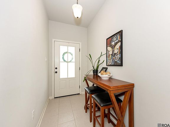 4th image of 1025 Shadow Bluff Dr