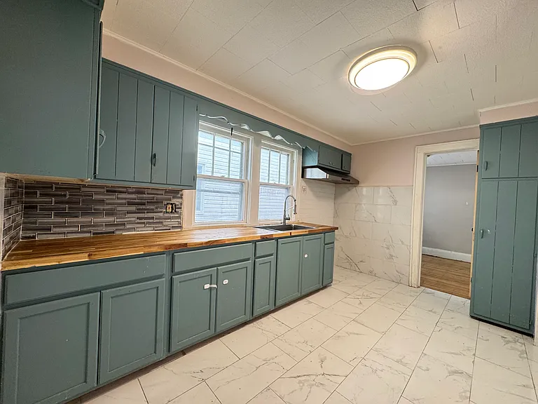 632 Lisbon Ave #1 — Photo 10