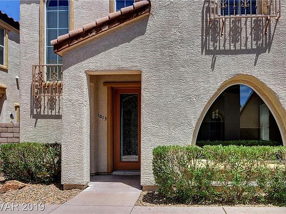 2nd image of 1013 Douglas Flat Pl