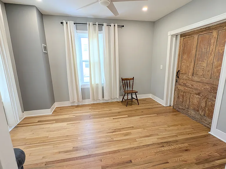 1744 Kings Hwy — Photo 9
