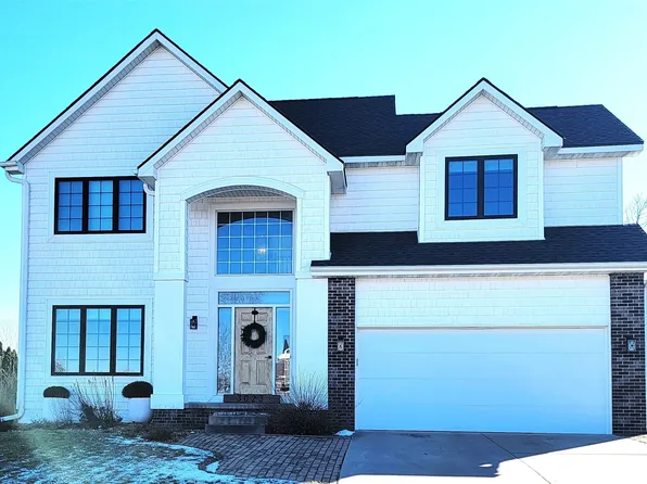 3023 E Cutler Ave, Des Moines, IA 50320