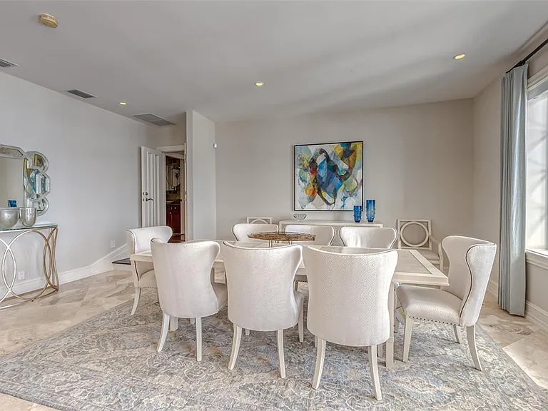 1313 E Lake Dr — Photo 28