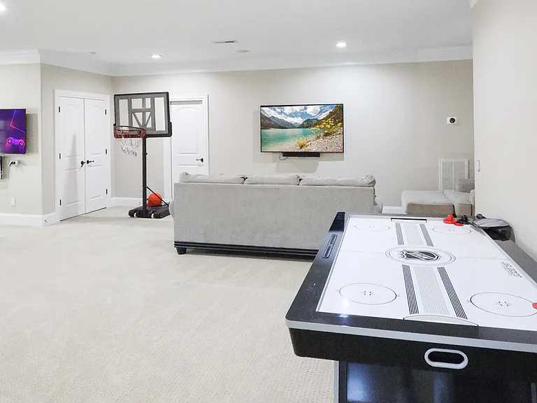 9805 Strike The Gold Ln — Photo 33