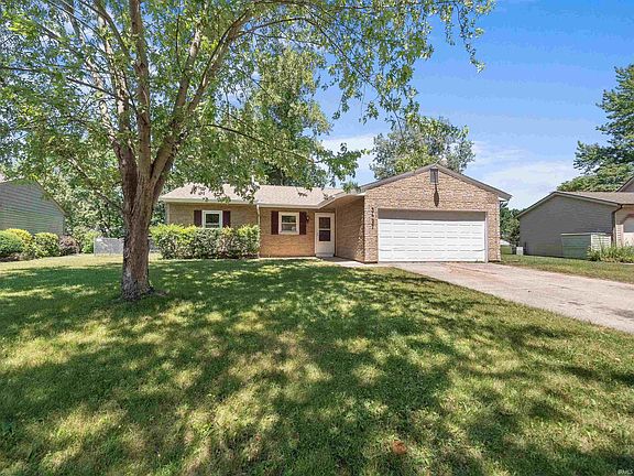 5th image of 3427 Country Park Ln